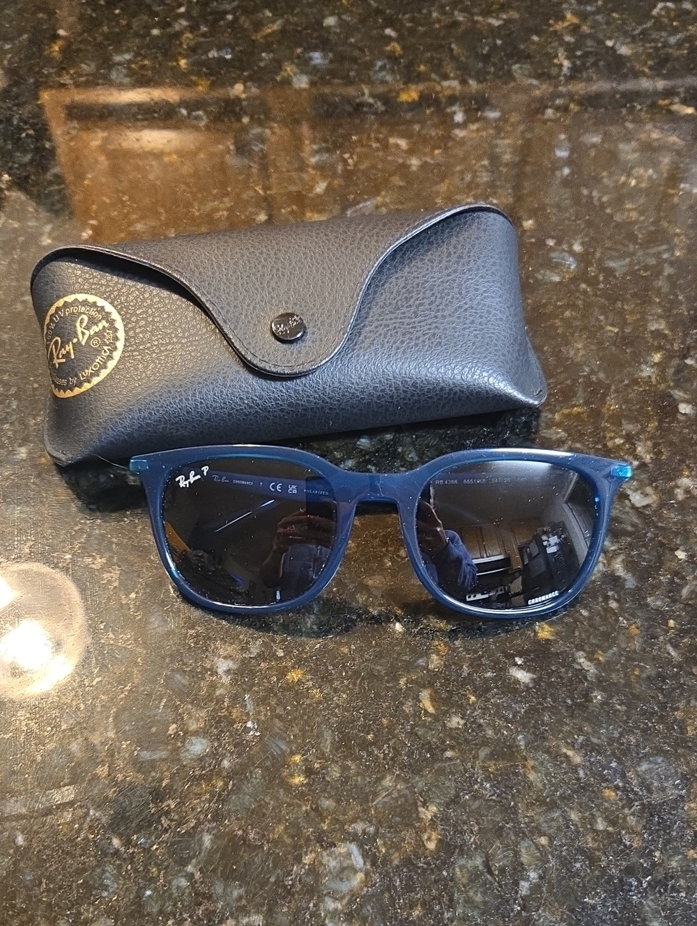 Ray-Ban Navy Blue Wayfarer Sunglasses with Black Lenses